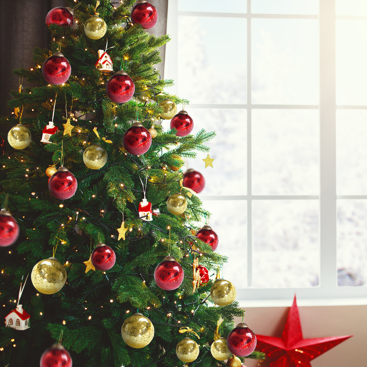 Set of 4 Red Mercury Glass Ornaments (3.15 Inch Vintage Crackle Ball) - Perfect for Christmas Tree, Hanging Holiday Decoration, Gifts & Home Decor - WillBrite.com - Gifts & Décor that Make People Happy